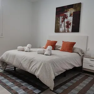 Casa Pirámide 2. Terraza Wifi Y Parking Privado Сasa de vacaciones